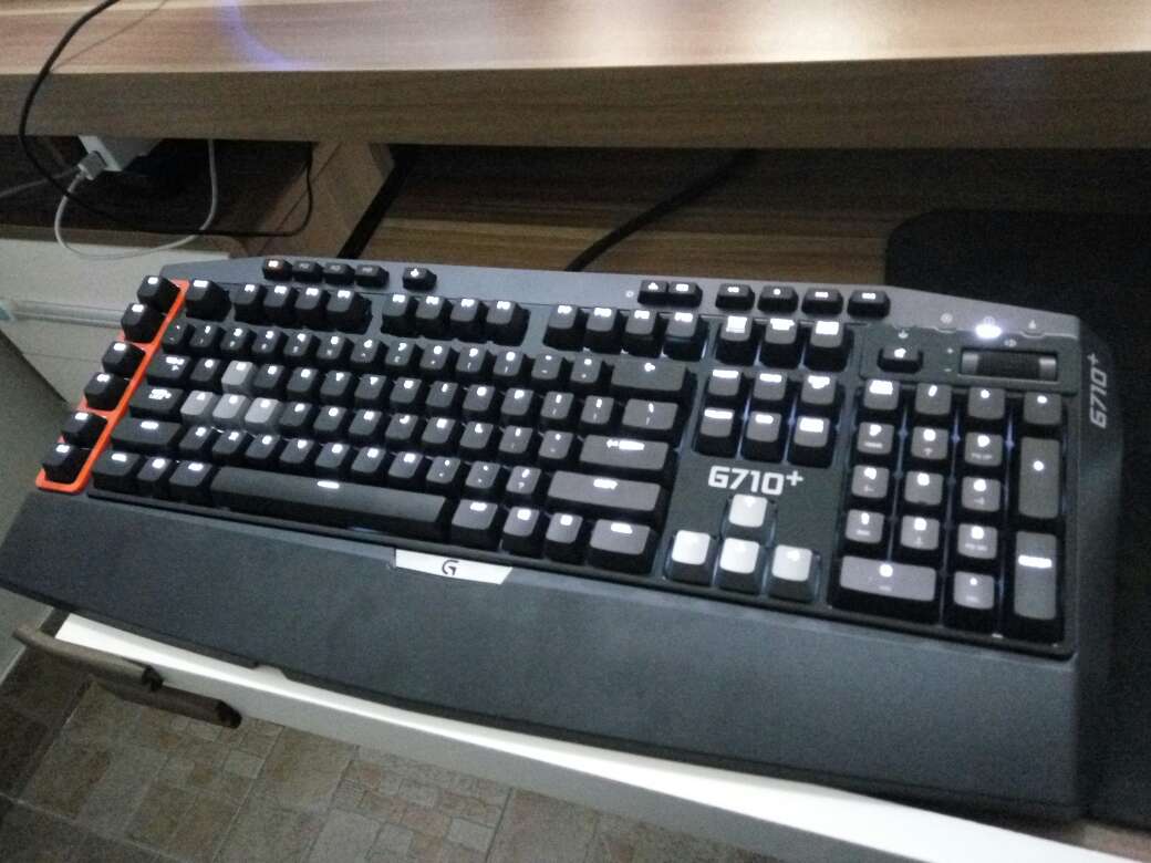 罗技g710 键盘拆解_罗技键盘图片g710_罗技g710两个usb