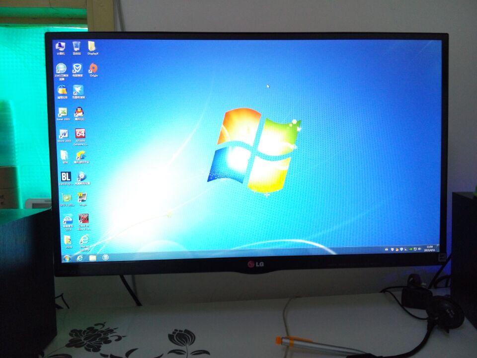 lg显示器调色_lg纯平显示器有dvi接口_lg电视显示无信号源